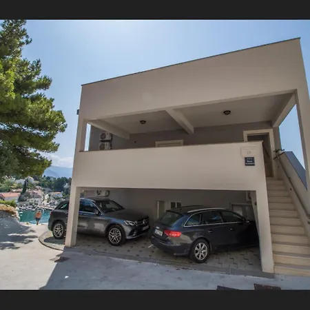 Davor Apartman *